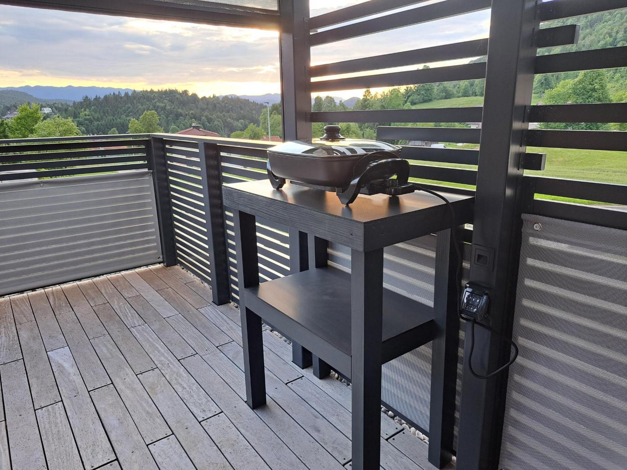 S&B'S Retreat Apartment Godovic Exterior photo