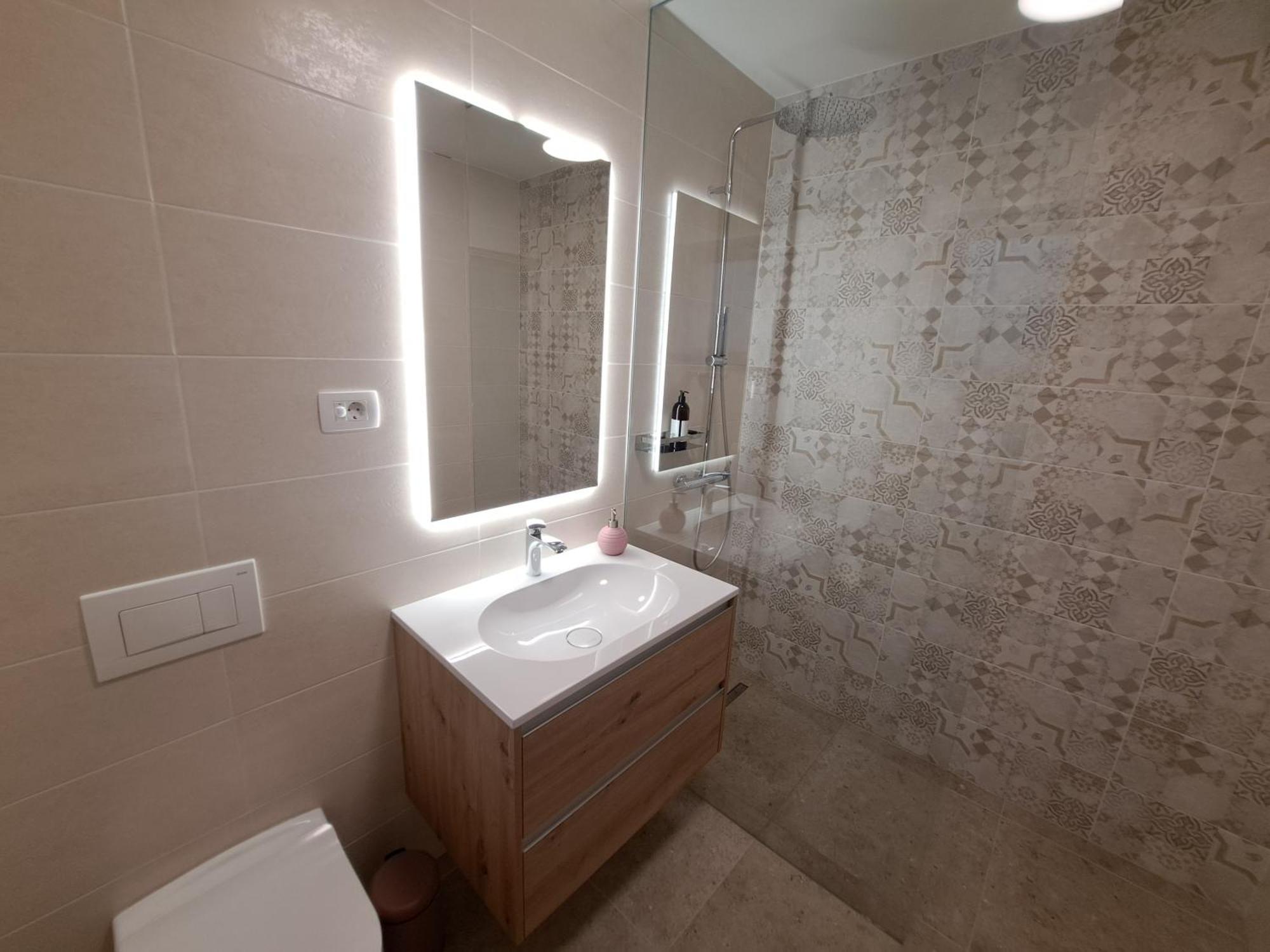 S&B'S Retreat Apartment Godovic Exterior photo